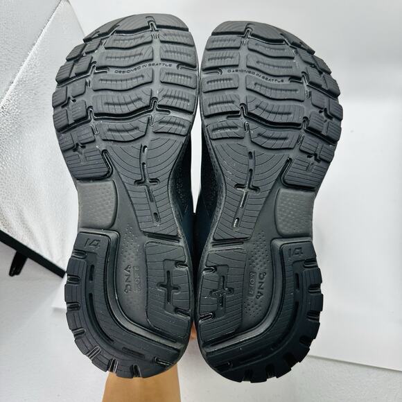 Size 11 - Brooks Ghost 14 Black Women’s Athletic Running Shoes - Picture 6 of 8